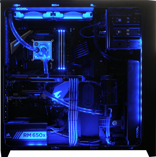 Extrémně výkonný herní počítač laděný do modra s podsvícením